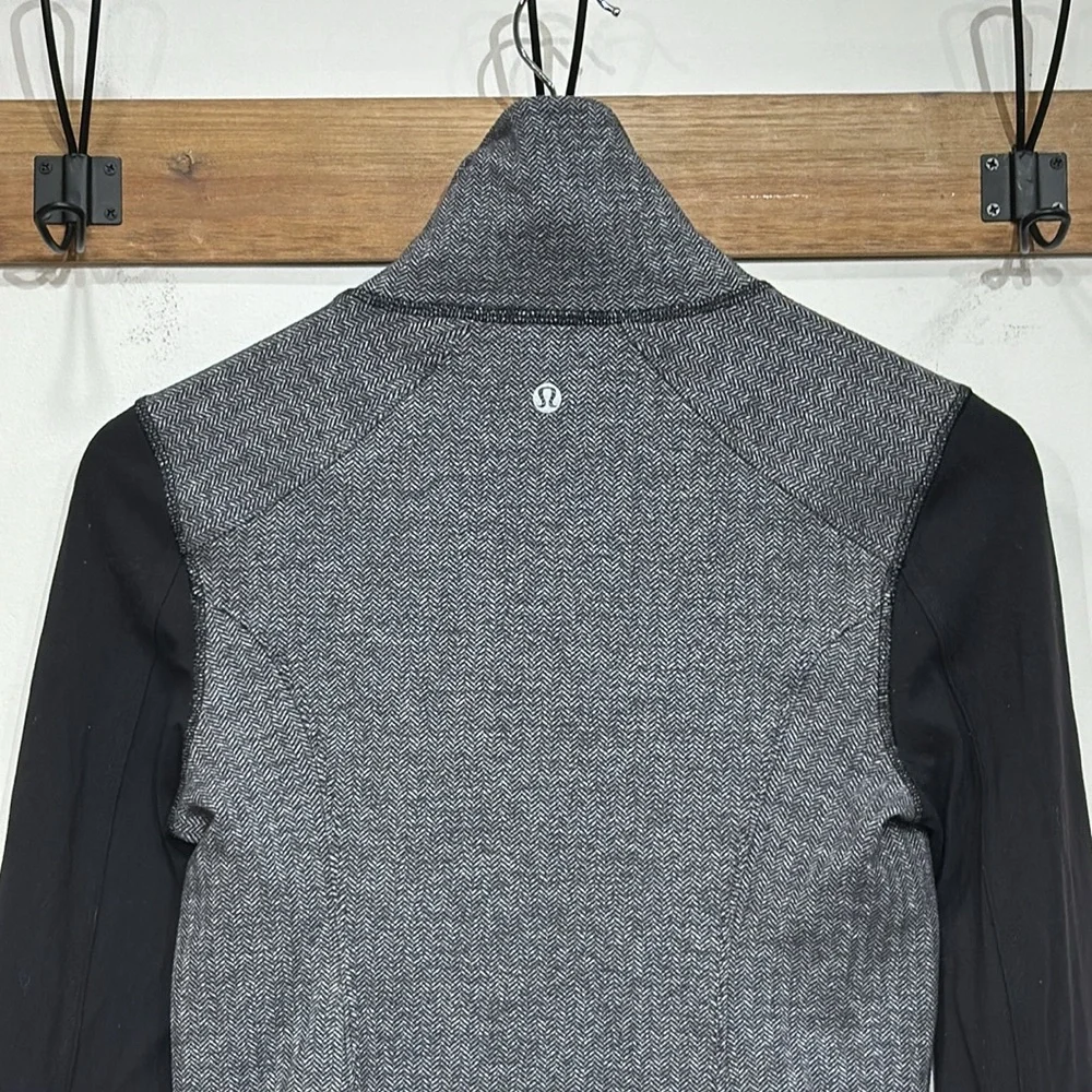 Lululemon Nice Asana Jacket Herringbone - Picture 8 of 12